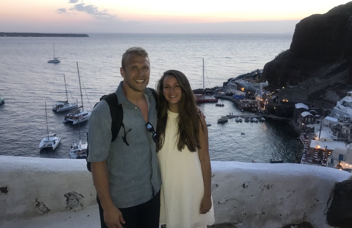 JKovacs32's tweet photo. Happy anniversary to this beauty! We’ve been best friends for a loooonnnggg time now! To many more! 😍 #Year6 #SheIsCool https://t.co/otMqqQ2uAd