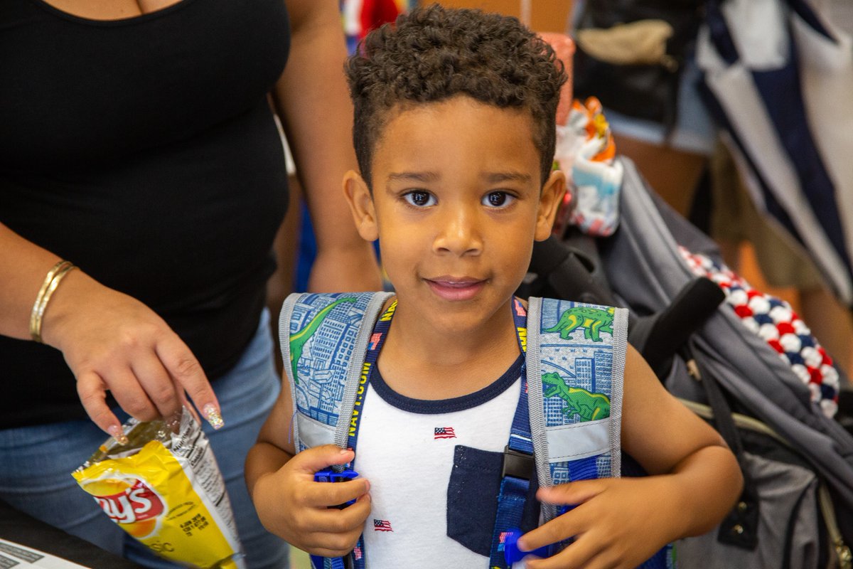 FirstCoastYMCA's tweet photo. Have any extra school supplies or backpacks laying around? All Y locations are accepting donations of backpacks filled with school supplies until July 20th for military kids. Anything helps! 💛 https://t.co/PyVe8Rp9yT