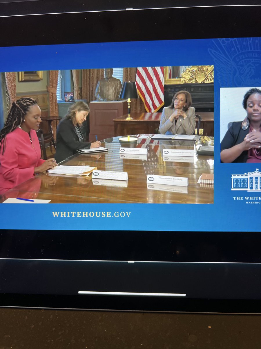 ycjackson's tweet photo. So proud of ⁦@FentriceForFL⁩ in an amazing conversation with ⁦@VP⁩ about reproductive rights!
#DriskelltakesDC https://t.co/nblGxkYu5J