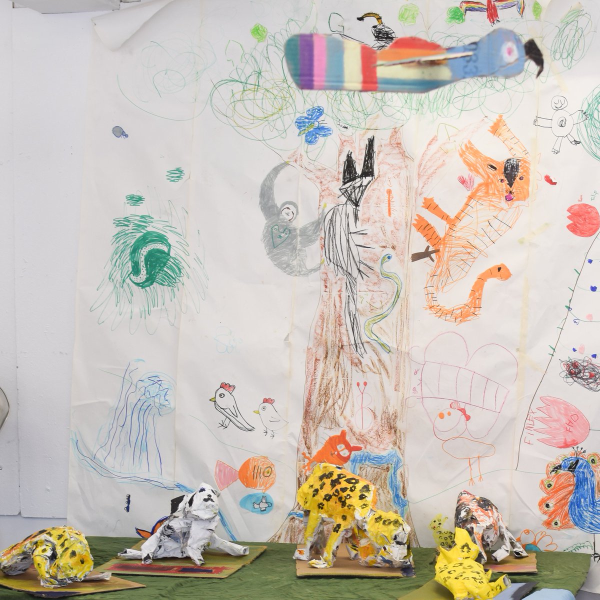 Summer Camp week one was amazing! 🤩🎨🌞 With so many awesome artworks made by the creative campers we had with us this week. Thank you to our instructors for their dedicated work this week. We are excited to see what the rest of the summer holds! 
#summercamps #artcamp #myottawa