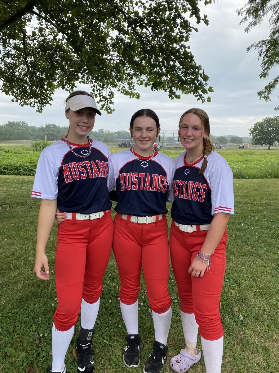 Congrats to our home run hitters today!
<a href="/Sylvia_Mudis/">Sylvia Mudis</a> 2 HR (incl. grand salami)
<a href="/AinsleyFought25/">ainsley fought</a> 1 HR
Meredith Adelsperger 1 HR
<a href="/1MustangsNation/">Indiana Mustangs</a>