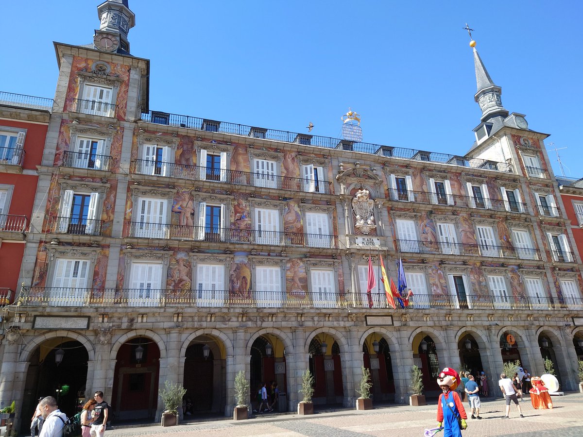 Ben_Drinking's tweet photo. Madrid is cool. I probably should stayed longer, but the fiesta is calling https://t.co/Vx4zUWI1Nm
