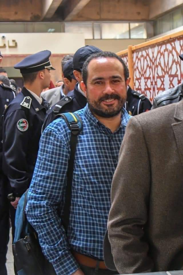 hajarraissounu's tweet photo. Nous, familles et amis des prisonniers d’opinion marocains, annonçons une grève de la faim de 24 heures, la veille et à la fin de l’Aïd al-Adha, qui représente l’occasion la plus grande et la plus importante pour les familles de se réunir.
#FreeSoulaimanRaissouni
#FreeKoulchi https://t.co/THb27bD5Lf