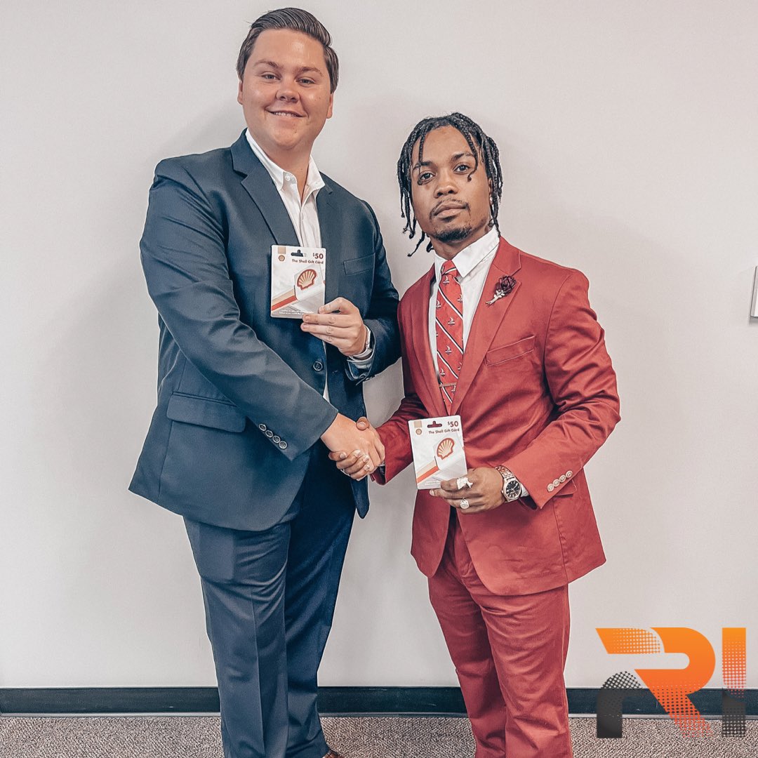 rigreensboro's tweet photo. Shout out to our week 2 gas card winners, Brandon &amp; Rashad! Rashad was a 2x winner!🤩 The client wanted to reward our top producers in internet sales and these guys came out on top! Congrats 🎉 https://t.co/Q7QiqTKxkt