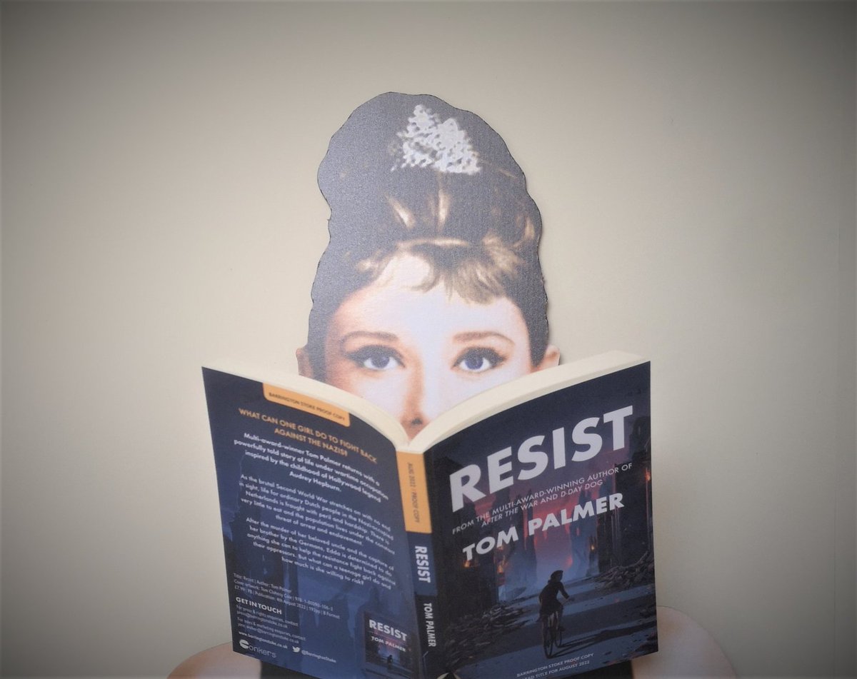 Win a signed 'proof' copy of RESIST, the story of Audrey Hepburn and the Dutch resistance to the Nazis.
Please RT to enter before Sun 10th July, 11 p.m. 
Pre-order from thethoughtfulspotbooks.com/product-page/r…
(Twitter exclusive. One winner. See Facebook and Instagram for parallel competitions.)