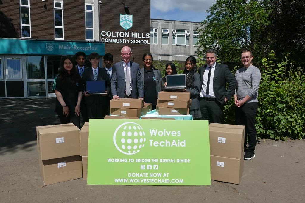 As education becomes more digital it must not become more unequal.
That’s why <a href="/WolvesTechAid/">Wolves Tech Aid</a> was formed.
Deliveries today to St Luke’s Primary and Colton Hills Community School.  Thank you to ⁦⁦<a href="/CollinsAero/">Collins Aerospace</a>⁩ ⁦<a href="/Wolves/">Wolves</a>⁩ ⁦<a href="/WolvesCouncil/">Wolves Council</a>⁩ ⁦⁦