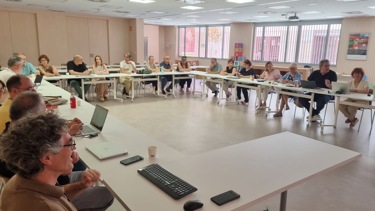 A Vedruna tenim una bona xarxa de suport🖇️Avui hem compartit la feina dels equips d'identitat i missió #miradesVedruna, #ODSVedruna, formació, reflexió pedagògica, cultura religiosa, psicopedagogs, #EscolaAtenta, escola plurilingüe, comunicació i gestió.  Un curs més... #GRÀCIES!