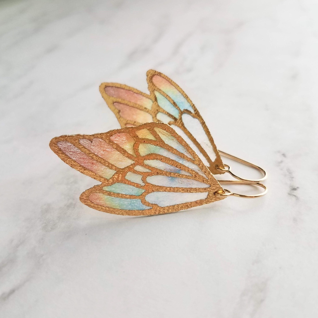 goimagine_life's tweet photo. This week's #featuredshop is Constant Baubling! #Handmade in Michigan, visit our Facebook page to learn more about Jessica, the maker behind this beautiful #jewelry. Checkout Constant Baubling on #goimagine today https://t.co/4tDSMdmEFY
#handmadeforgood #jewelryartist @CBaubling https://t.co/a5UYKO2Y4R