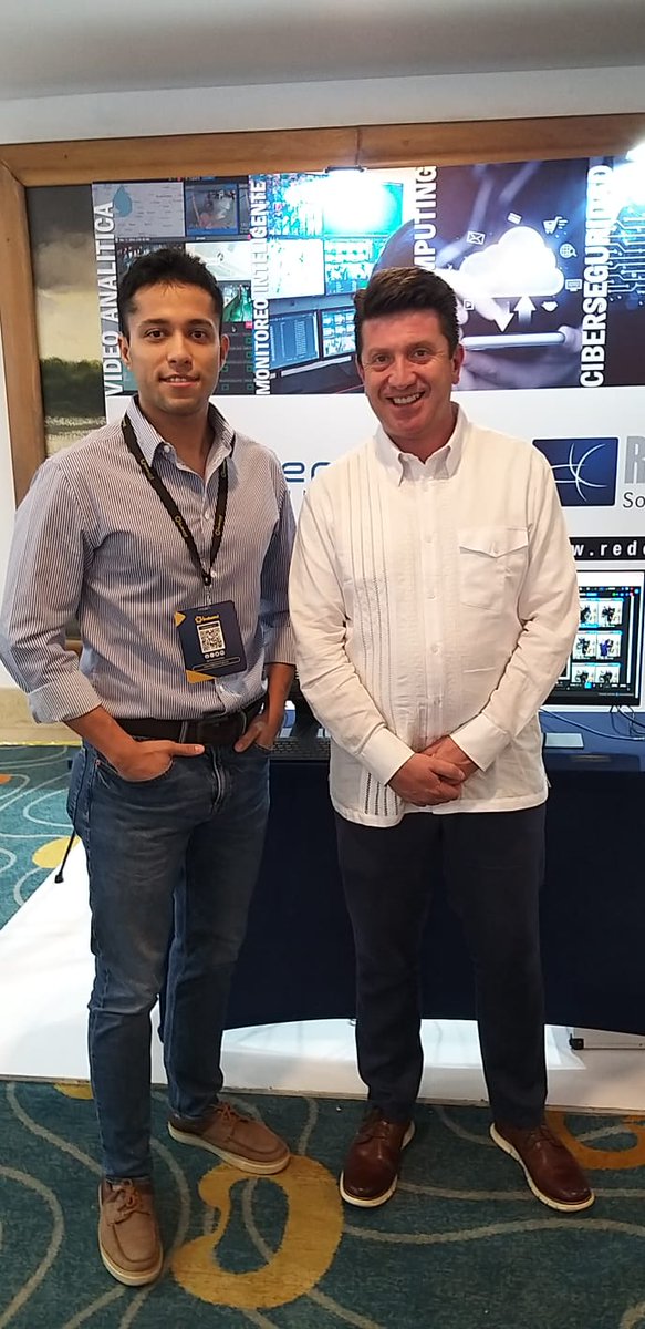 ebenezertechs's tweet photo. Segundo día del Congreso de Seguridad #CONFEVIP en #Cartagena Esta vez nuestro CEO @edgarfra6 presentando las soluciones de analítica de video e Inteligencia Artificial aplicada a la gestión de #CiudadesSeguras a nuestro @mindefensa @diegomolanovega.
#Colombia #Emprendimiento https://t.co/72Xbfh6UzR
