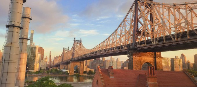 Last full day in NYC! Pittsburgh, are you ready for me? https://t.co/DrcD1hMIdx