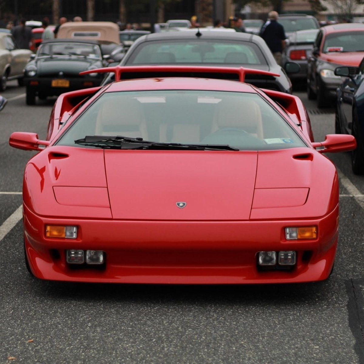 rarecarsonly's tweet photo. For the full post click here: https://t.co/dlLYMZSQtP…
The Diablo was produced by Lamborghini from 1990-2001 (2,884 produced), and it’s famously known as being the first production Lamborghini to hit 200mph (buy one now before it’s too late).
#diablovt #lamborghinidiablovt https://t.co/s9iaEXj0cT