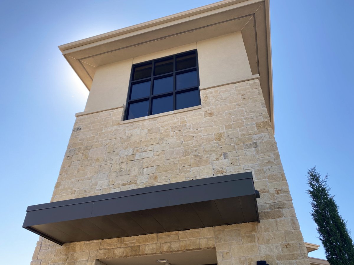McCurdy_RE's tweet photo. Our Building got a new look #mccurdy #realestatebutbetter https://t.co/I8idVoxJXF