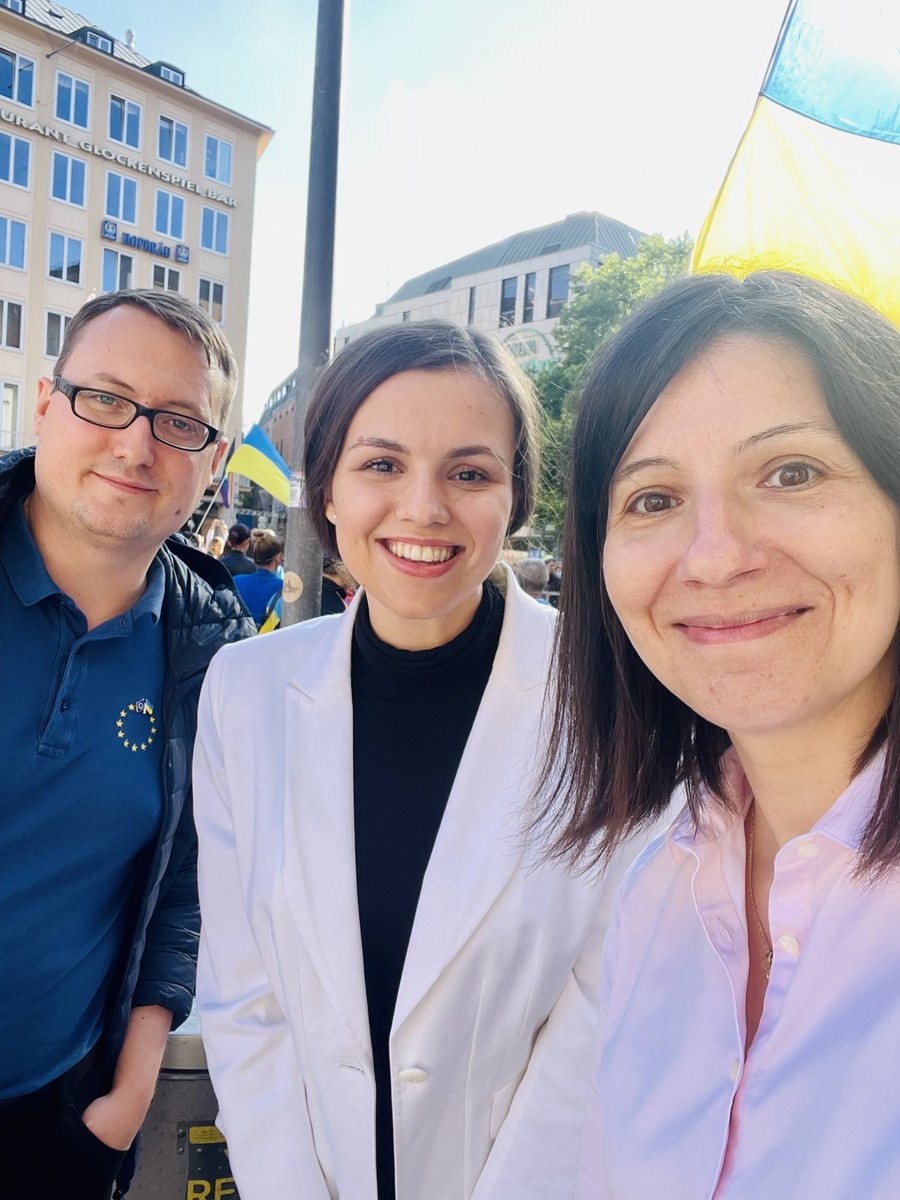 AnnieMuc's tweet photo. Unermüdlich für die Ukraine unterwegs: @_pgordienko_ und @FelixSproll. 💛💙🇺🇦 https://t.co/wTaO1xZkDs