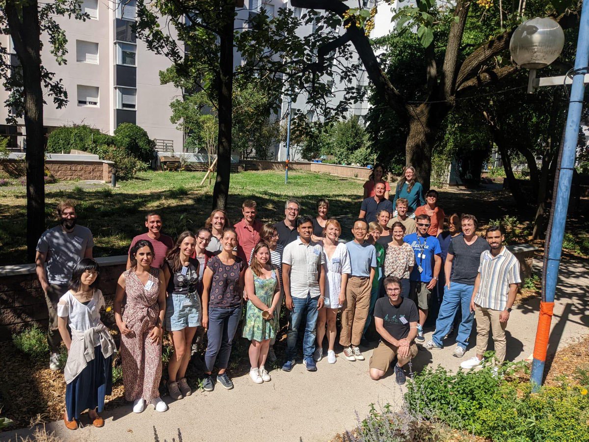 The French Membrane Connection gather at Lyon for 2 days to discuss our collaborative projects. So interesting discussions !!
@RDPlab 
@IPSiM4