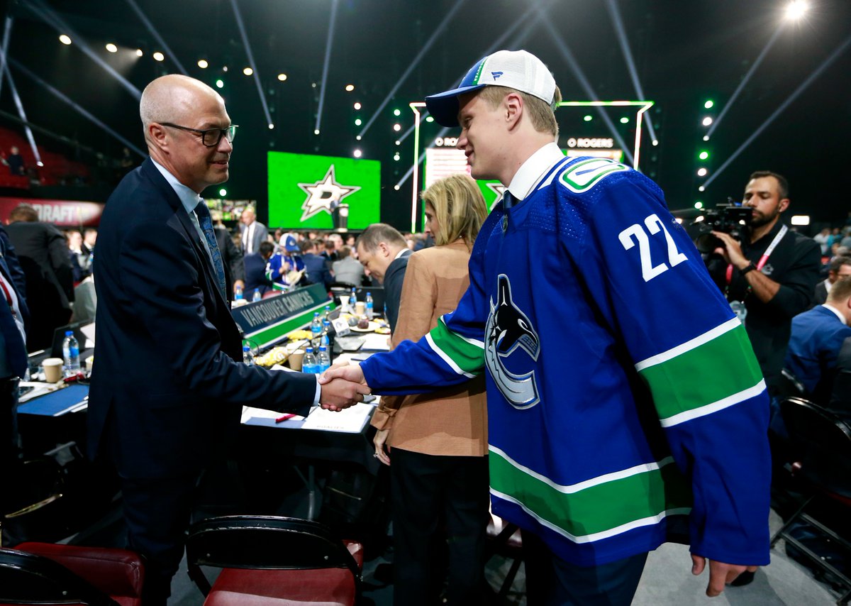 Elias meet Patrik, Patrik meet Elias 🤝

<a href="/ToyotaPacific/">Toyota Pacific</a> | #Canucks