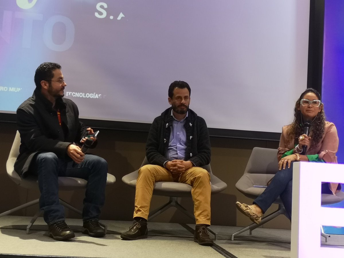 C4IRColombia's tweet image. &quot;El concepto de #CiudadesInteligentes necesita empuje y muchos desarrollos, es tener una articulación entre el gobierno nacional y local, su fin es mejorar la vida de las ciudadanos&quot; Paola Herrera Líder Senior de #IoT en #embdata2022

@InnpulsaCol
@Ruta_N
@wef_es