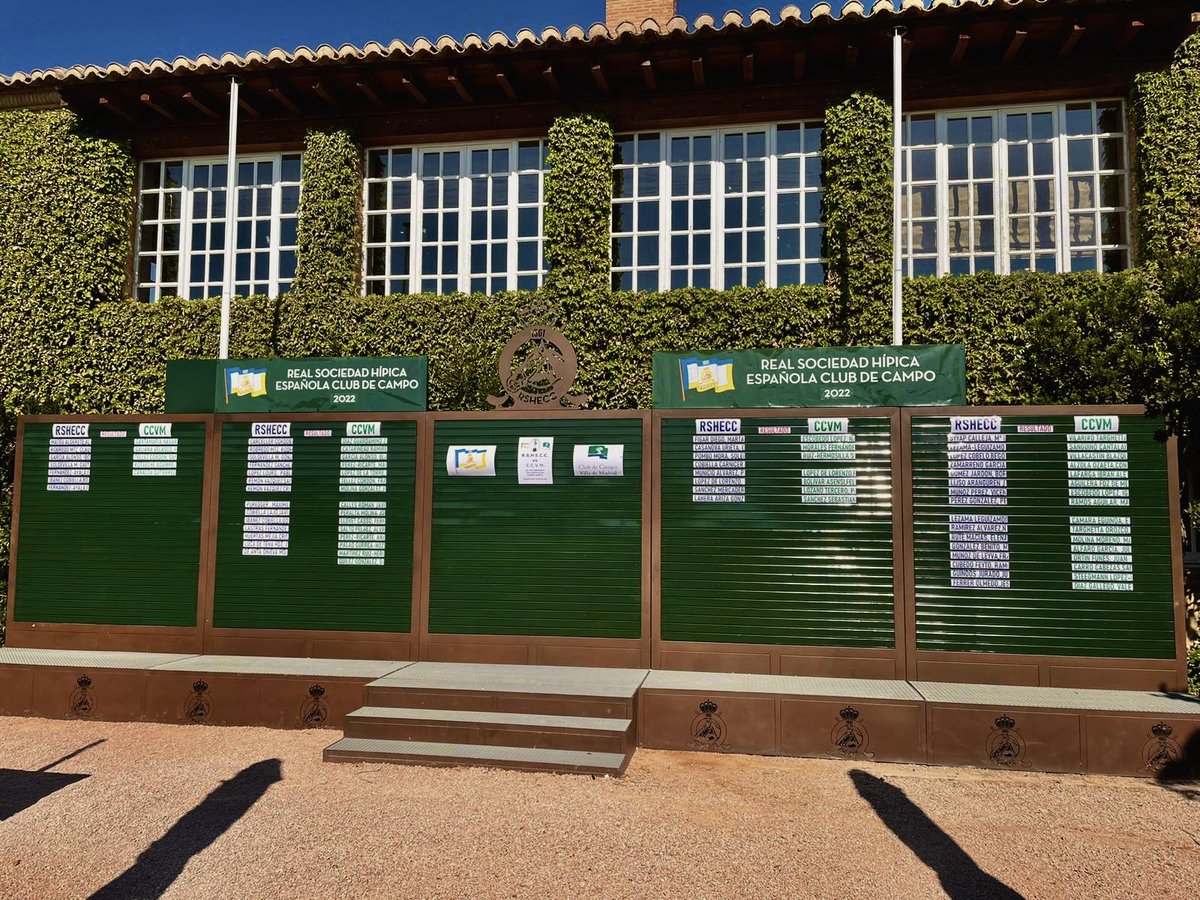 DAranguren2002's tweet photo. Todo preparado en la RSHECC para un Match contra el CCVM, único en España. Todas las categorías desde alevines a super senior, hombres y mujeres unidos, jugando juntos defendiendo los colores de su club. https://t.co/fQkowX2s29