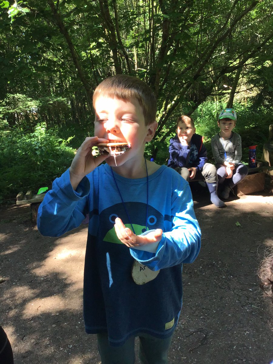 StanFoxClass's tweet photo. We love smores the teachers do too! 😋 https://t.co/ql59U2oPwo