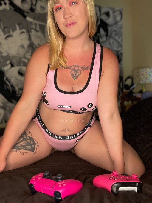 Just dropped a new JOI  Check out my link and let me help you cum hard  😈😈😈 https://t.co/DU97X1vOXD