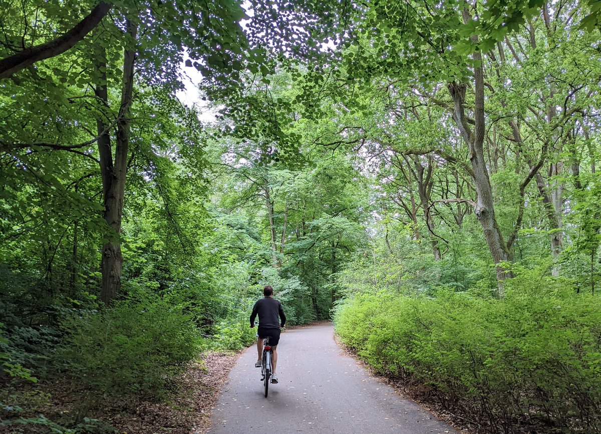 Laura_CSW's tweet photo. Finally done a decent 50km of #Eurovelo7 - links Norway to Malta, and signed as Berlin to Copenhagen here. So many bikes, towns promoting themselves as stop points &amp; #NationalCycleNetwork feels. 🚲🚲🚲 #berlin #sabbatical #radweg https://t.co/NKpDC6rsle