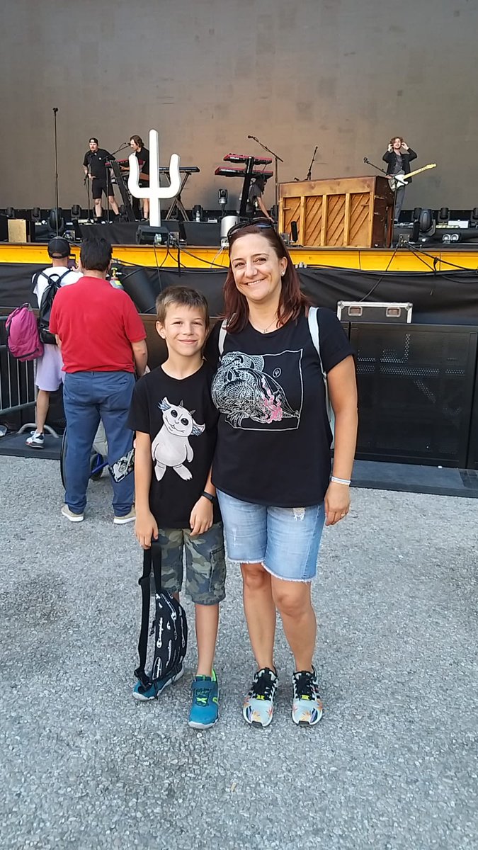 We were here... but now in a long queue.... <a href="/twentyonepilots/">twenty one pilots</a> <a href="/LuccaSummerFest/">LuccaSummerFestival</a>