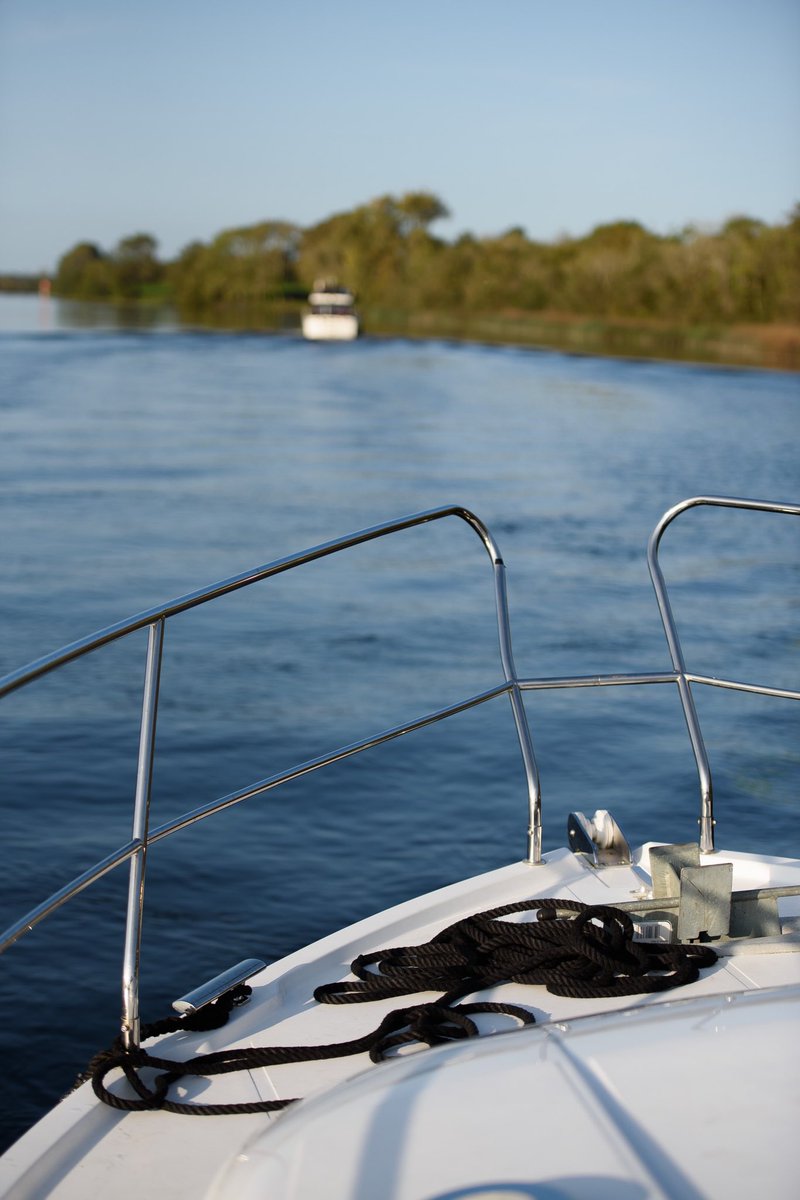 SLCruisers's tweet photo. Heading into the weekend like ……💕💕

Take a digital detox and enjoy the tranquility of Ireland's Hidden Heartlands as you rediscover the gorgeous countryside as you float along…

For more visit >>https://t.co/rfzbJeSM6a #irelandsancienteast #irelandtravel #boatingireland https://t.co/4HZznJigYX