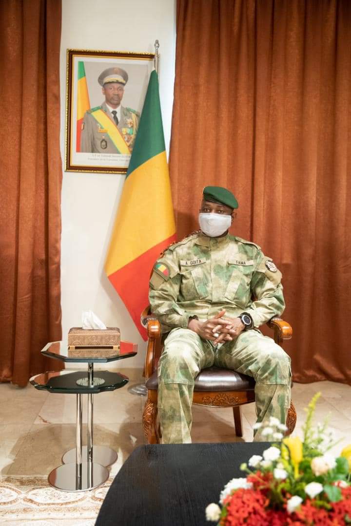 Mamadoukkonate's tweet photo. "La mort vos mieux que la honte"
"On invite tous les citoyens à rester Unis derrière la patrie"
#Assimi_Goïta Président de la transition Malienne.🇲🇱🇲🇱
#MKK223 #KHASSONKE #MALI #MKKONATE #MAMADOUKONATE #KAYES https://t.co/pmzFiagtWW