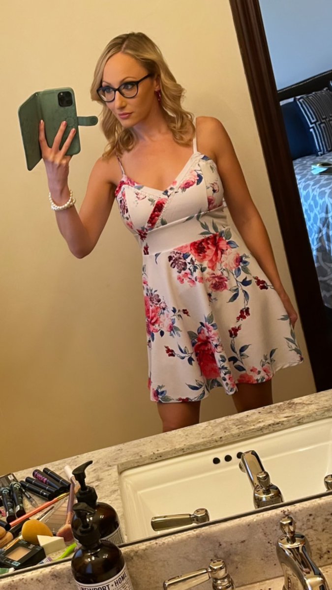 Crystal Clark (@CrystalClarkXo) on Twitter photo 2022-07-08 16:50