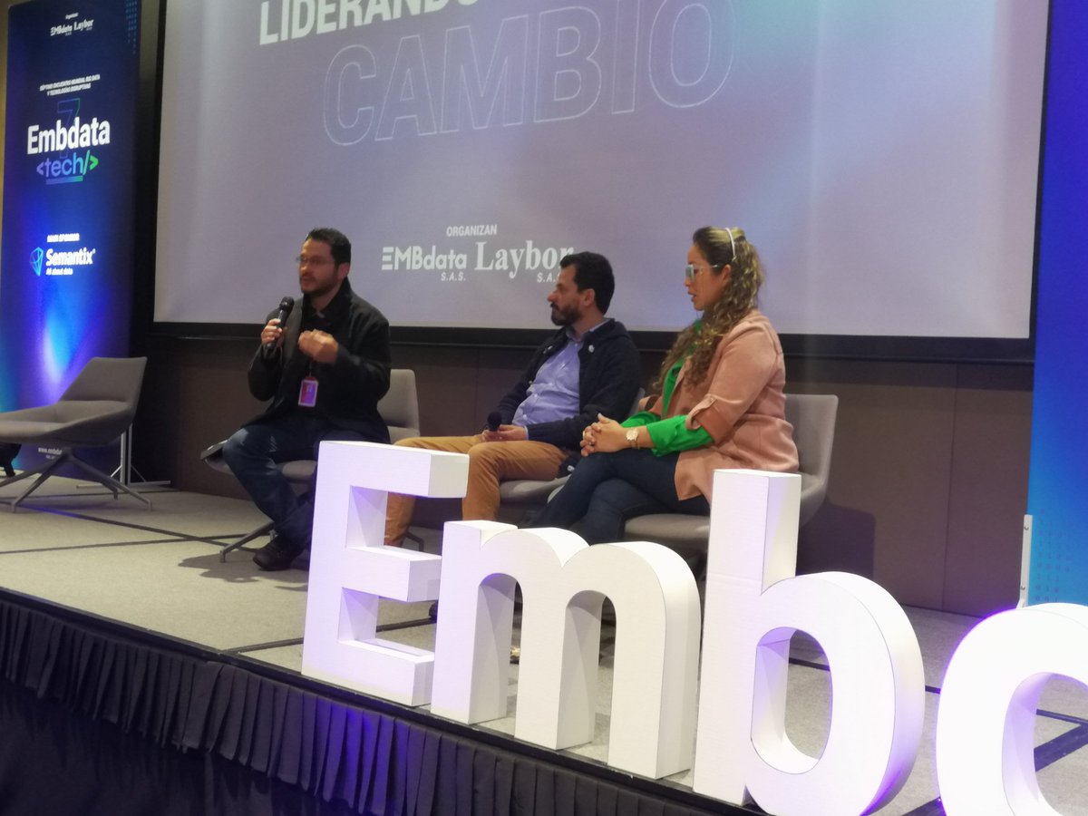 ConsejeriaTIC's tweet image. Tecnologías fundamentales para el desarrollo de ciudades inteligentes:

✅ Cobertura de conectividad de alta velocidad
✅ Nuevas tecnologías: IoT e IA
✅ Oferta y análisis de datos

Lo más importante es el talento humano que permita su aprovechamiento. #embdata2022