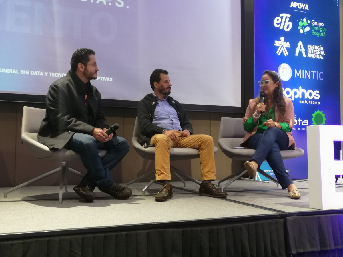 ConsejeriaTIC's tweet image. Tecnologías fundamentales para el desarrollo de ciudades inteligentes:

✅ Cobertura de conectividad de alta velocidad
✅ Nuevas tecnologías: IoT e IA
✅ Oferta y análisis de datos

Lo más importante es el talento humano que permita su aprovechamiento. #embdata2022