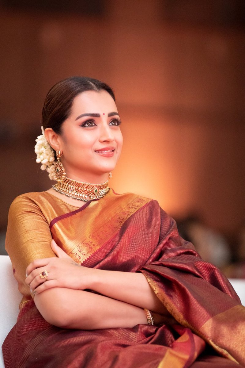 sridevisreedhar's tweet photo. The epitome of beauty, elegance and  power! @trishtrashers at #PonniyinSelvanTeaser function https://t.co/eLdklUKxRn