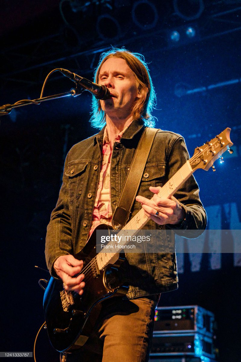 MKennedyBelgium's tweet photo. Berlin - June 15 , 2022 🇩🇪
Pics © Frank Hoensch 
#MylesKennedy #TheIdesOfMarch #TimTournier #ZiaUddin #berlin #germany https://t.co/6HZO66Ktox