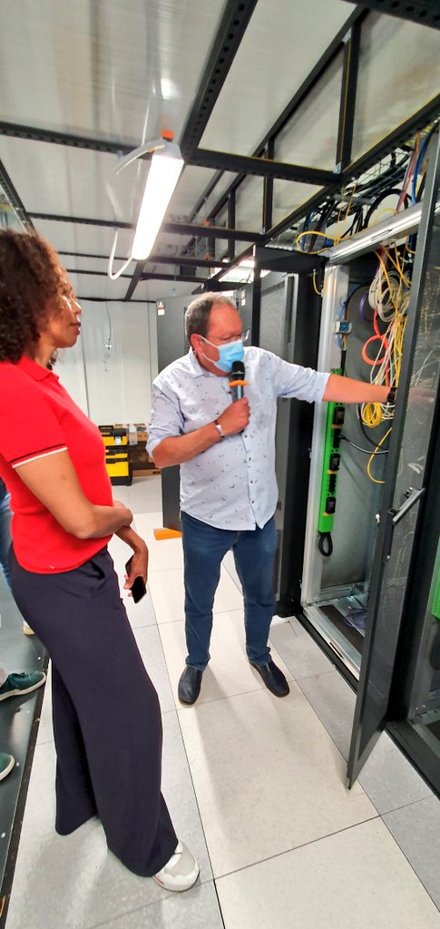 Visite enthousiaste du Padus Lab <a href="/orange/">Orange</a> à #Lannion : des performances énergétiques de nos réseaux promises à un bel avenir, grâce à vos recherches ! #Environnement #FierdEtreOrange