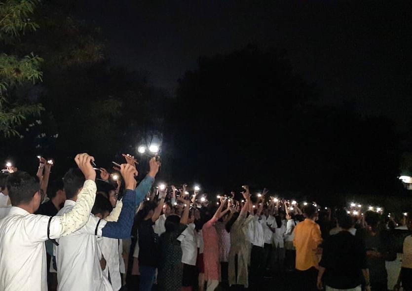 msagmcbhavnagar's tweet photo. Token Strike Day 1
(Day 12 - since appeal)

No steps taken yet by higher authorities!!
 To show the real problems being faced by gmcb, students of gmcb had taken the action of enlightening blind authorities with power of flash.
SAVE GMCB!!

#justice_for_GMCB
#save_GMCB https://t.co/QRx4rZurcm