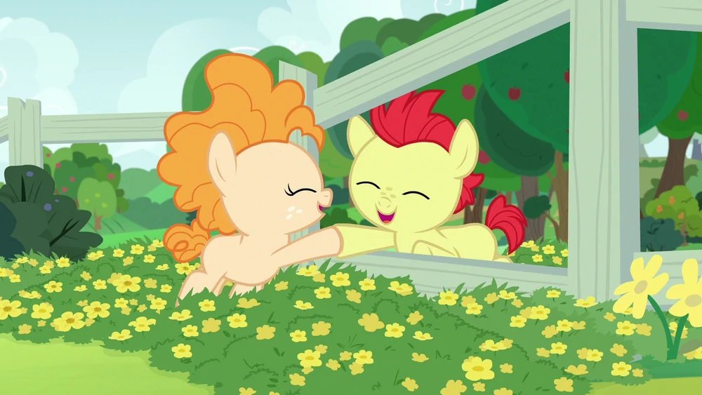 Trijosh1's tweet photo. #Happy5thAnniversary to #ThePerfectPear! This is where we FINALLY met the parents of #BigMacintosh, #Applejack and #AppleBloom! Shoutout to @NillBewton and @feliciaday for voicing #BrightMacintosh & #PearButter. They are APPLE-solutely PEAR-fect! #mylittlepony #MLP #MLPFiM #FIM https://t.co/pDVk6s3orC