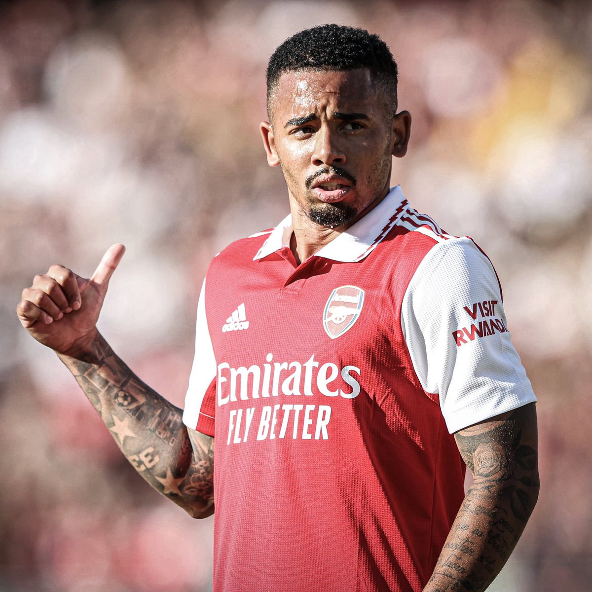 Ellevate Football App tweet media