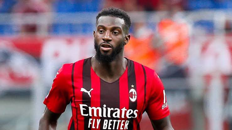 AliBudakx's tweet photo. 👉  Fenerbahçe Fransız orta saha Tiemoué Bakayoko ile prensip anlaşmasına vardı. Bir aksilik olmazsa oyuncu ile 1-2 güne resmi imzalar atılacak. https://t.co/10QPgBXsD8