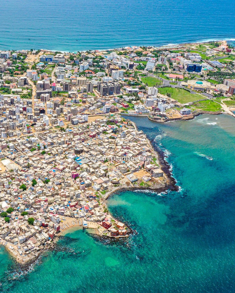 SeydinaOusBoye's tweet photo. Oui oui. C’est bien Dakar ! 
Cette partie constitue le point le plus occidental di continent Africain. 

#Africa #africancities #senegal #dakar #senegalphotography #drone #urban #nweworldwide #landscapephotography #aeralphotography https://t.co/rBrQaQv6uy