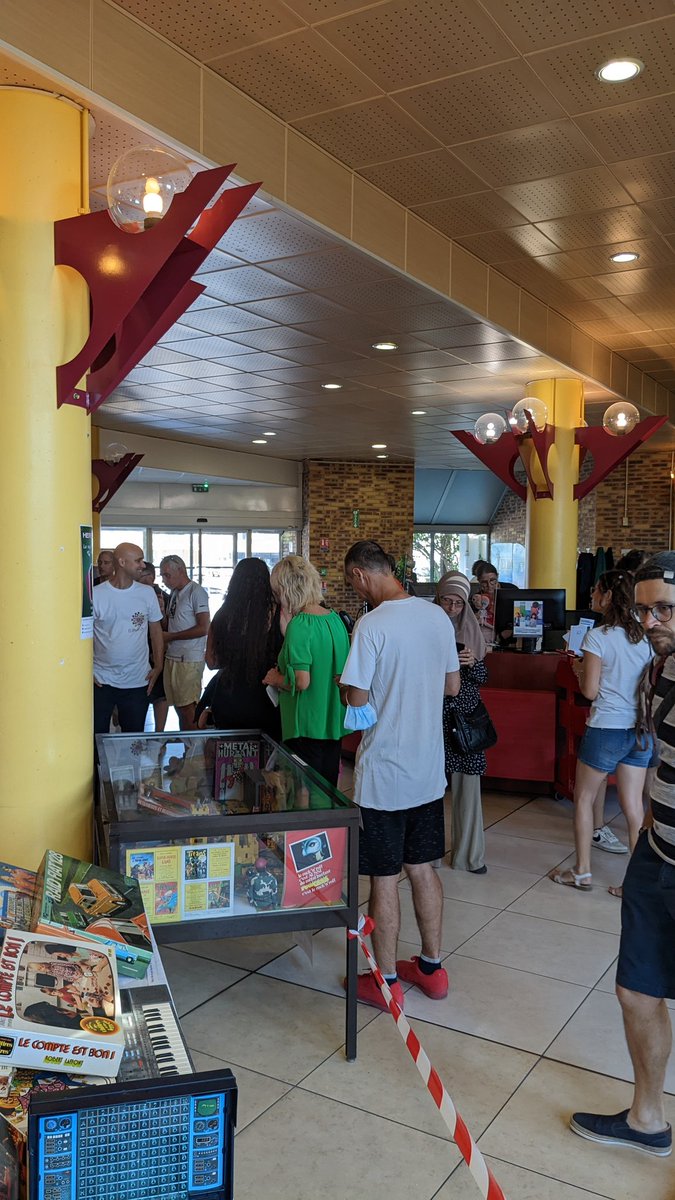 _vincentlaroche's tweet photo. Nuit des jeux vidéo et jeux de société organisé par les EPN de la ville de #Martigues Le numérique sous toutes ses formes. Une ambiance ludique, un moment de partage et d'échange 
@Villes_Internet #gamer https://t.co/aqaaIZr0MW