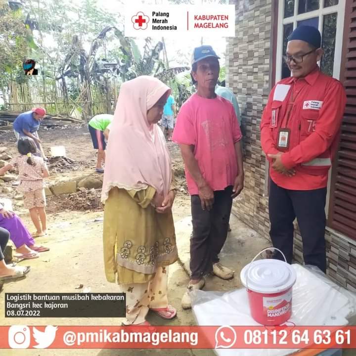 muntilanbranch's tweet photo. Kebakaran rumah tinggal menimpa keluarga madyasak desa bangsri kajoran tadi pagi. Jumat, 08.07.2022 https://t.co/iGXceZvbfG