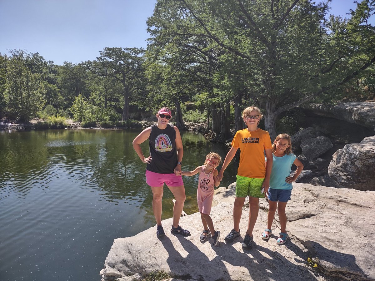 bsandbro1's tweet photo. We are on our way to our family reunion, but had a detour at McKinney Falls State Park. #Bethkelearns https://t.co/sENSf8cfJX