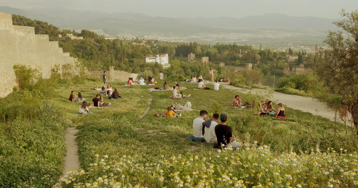 zachtheleon's tweet photo. Film stills from Granada https://t.co/fVbmoJyQxB