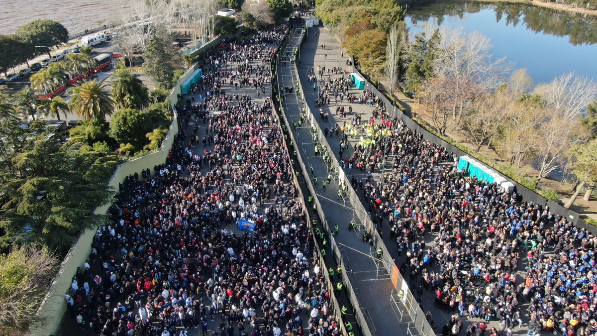 Fraude electoral en la asamblea extraordinaria.

El proceso electoral será judicializado.

Comienzan 6 meses de medias de acción directa.

El Ministerio es responsable. 

#ChauCavalieri
#ChauMoroni

#UnidosPodemos 
En 2022 se acaba la monarquía cavalierista.