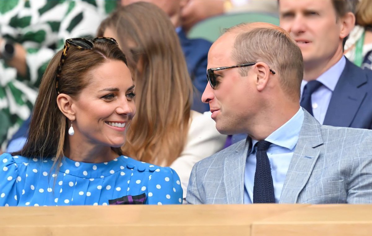Canellelabelle's tweet photo. "I am in Good hands"  
HRH Catherine, Duchess of Cambridge about Prince William. ❤️❤️😍🔥😎 https://t.co/LDEnovzbnX