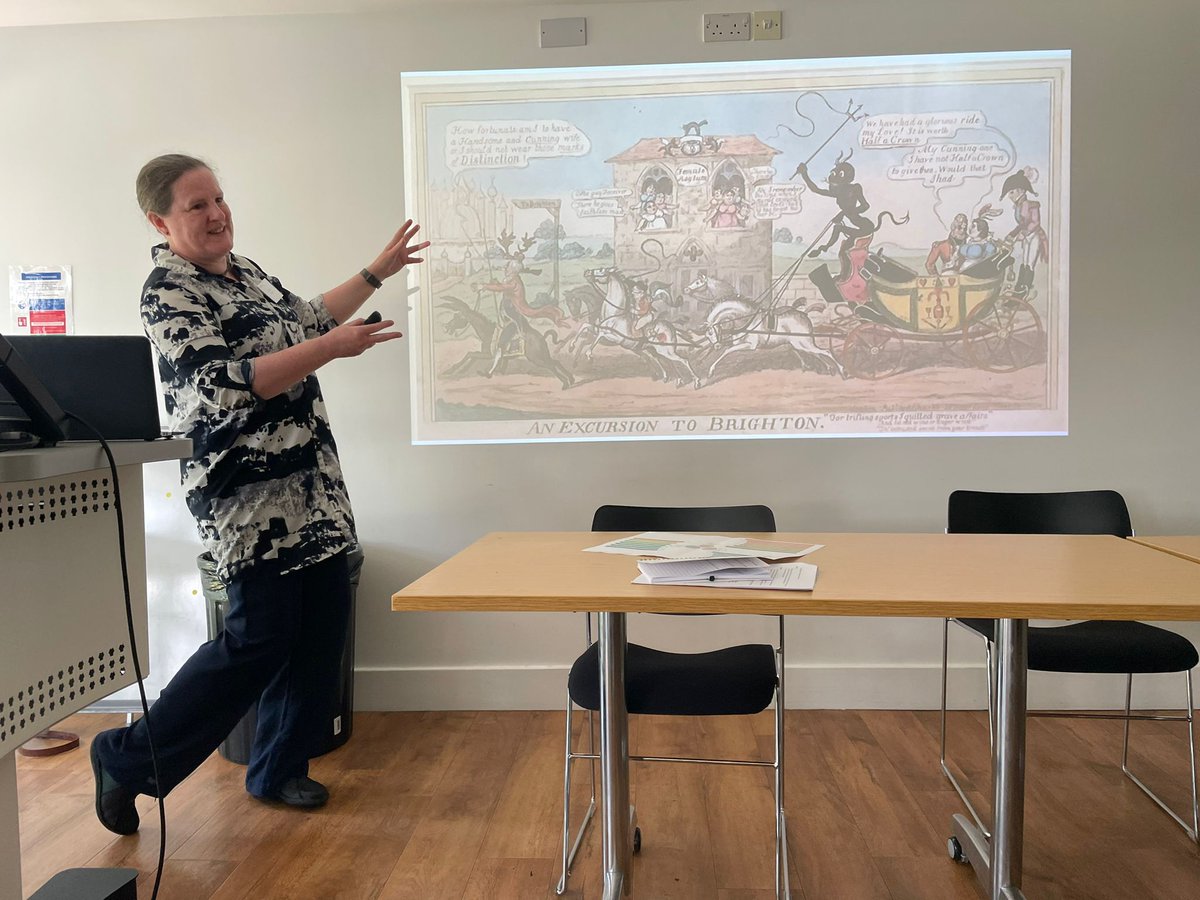 DtaReps's tweet photo. Skills-Sharing with the DTA Reps at #DTAsummer22 with @HJSears, @surya_scribbles, @lucubrat discussing Imposter syndrome, maintaining better relationship with your supervisor and communities of practice https://t.co/S02fMcg7TQ