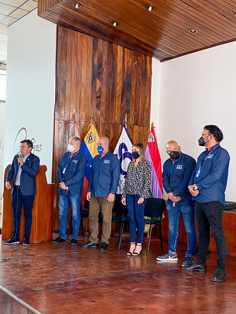 sacs_ve's tweet photo. El Taller Nacional Informativo del SACS para el gremio odontológico, se está realizando de manera simultánea en el territorio nacional este viernes 8 de julio. https://t.co/4SftRwXJqr