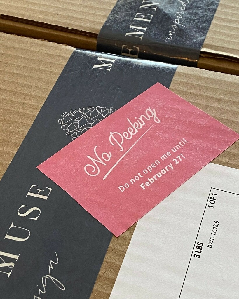 MementoAndMuse's tweet photo. No peeking! 🫣 We're here to help make your special event ✨extra special✨. We love to add little touches that let your recipients anticipation grow!

#Bu… https://t.co/94JUdfDkIJ https://t.co/AEE0DpMRRP