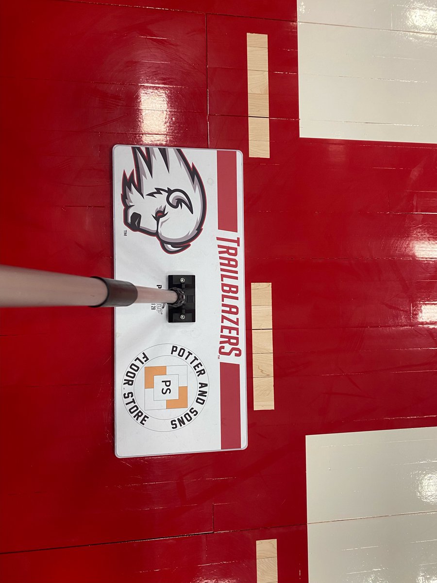 UtahTech_Sports's tweet photo. We want to express gratitude to our floor partner Potter and Sons Floor Store for always providing the cleanliness and safety of our floors for our Trailblazers. Thank you Potter and Sons!

#UtahTechBlazers https://t.co/BcSnXo2m36