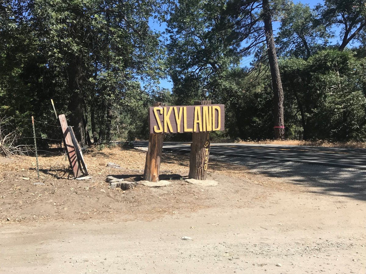 pgoodge's tweet image. State Farm and I had the opportunity recently to donate funds to @GirlScoutsSGC to help with the cost of supplies for some of their summer campers at their camp–Skyland Ranch. If you can donate, you can be assured it will be put to a very good use.
gssgc.org/en/donate/supp…

#GSSGC