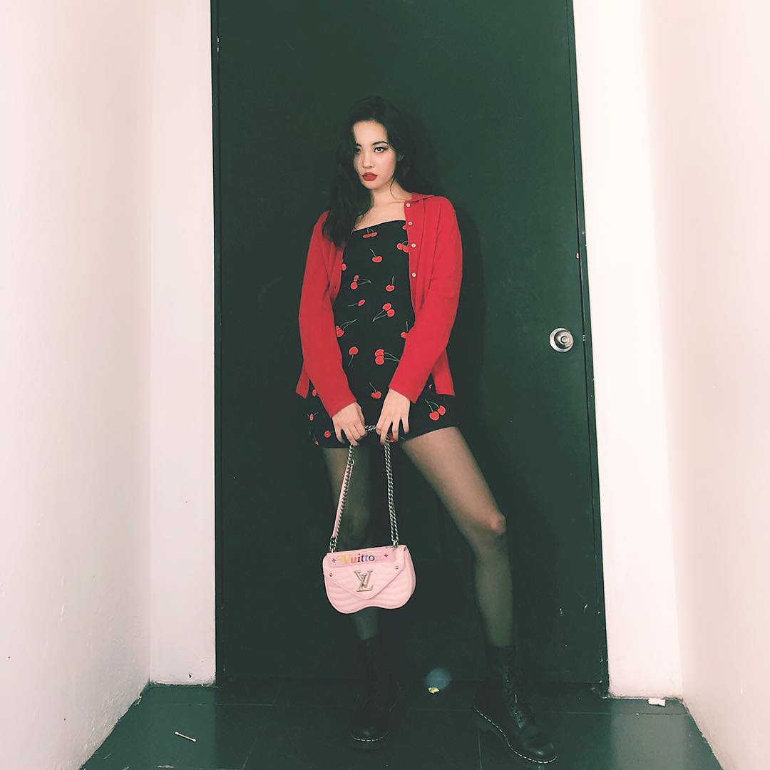 aikoblogs's tweet photo. All my ladies! It’s #ニグス熱𝒕ime y con un bañito muy express para andar con mi #naokos𝑚𝑎𝑖𝑙𝒃𝒐𝒙 personalizado ♡ lo siento pero no puedo evitar estar love y espero que se note por eso el rojo para gustarle in #𝓞𝐊𝐊0TSUDEBUT como debe ser (*´˘`*) te amo monita rosa. https://t.co/wYqA0Mmkg8